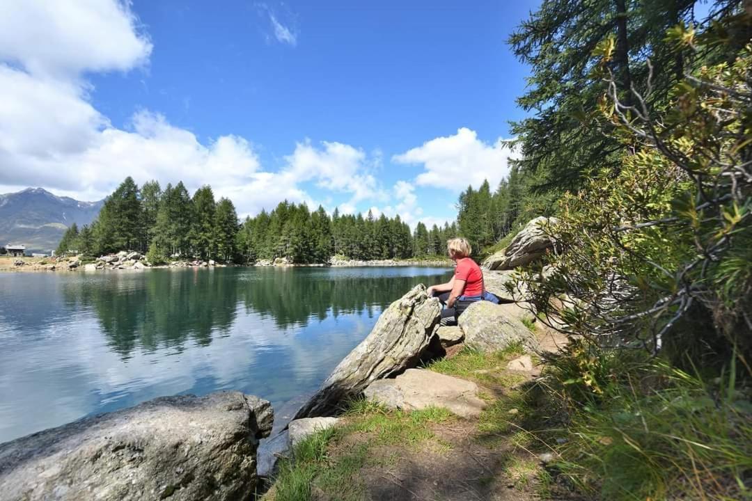 Mansarda Vista Lago A Камподолчино Екстериор снимка